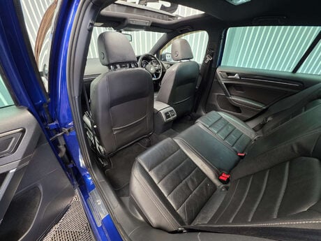 Volkswagen Golf 2.0 TSI BlueMotion Tech R Hatchback 5dr Petrol DSG 4Motion Euro 6 (s/s) (30 23