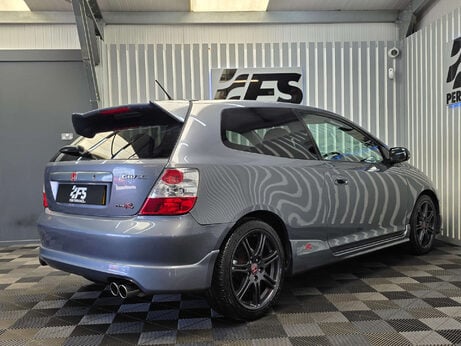 Honda Civic 2.0 i-VTEC Type R Hatchback 3dr Petrol Manual (212 g/km, 197 bhp) 2