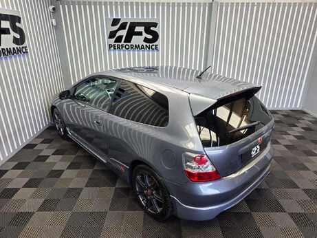 Honda Civic 2.0 i-VTEC Type R Hatchback 3dr Petrol Manual (212 g/km, 197 bhp) 12