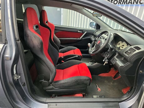 Honda Civic 2.0 i-VTEC Type R Hatchback 3dr Petrol Manual (212 g/km, 197 bhp) 15