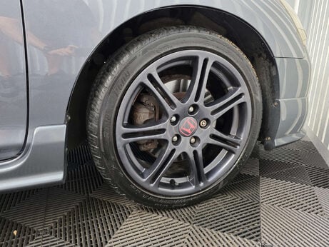 Honda Civic 2.0 i-VTEC Type R Hatchback 3dr Petrol Manual (212 g/km, 197 bhp) 19