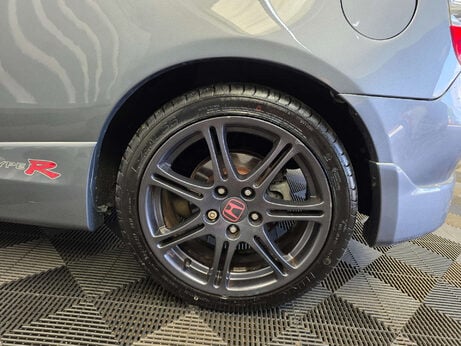 Honda Civic 2.0 i-VTEC Type R Hatchback 3dr Petrol Manual (212 g/km, 197 bhp) 21