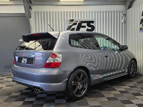 Honda Civic 2.0 i-VTEC Type R Hatchback 3dr Petrol Manual (212 g/km, 197 bhp) 31