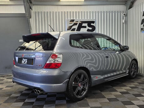 Honda Civic 2.0 i-VTEC Type R Hatchback 3dr Petrol Manual (212 g/km, 197 bhp) 27