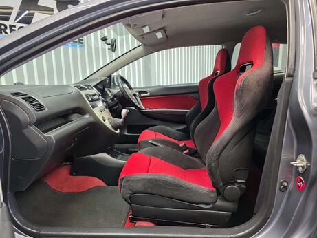 Honda Civic 2.0 i-VTEC Type R Hatchback 3dr Petrol Manual (212 g/km, 197 bhp) 30