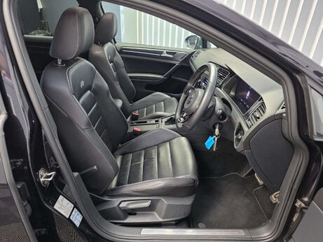 Volkswagen Golf 2.0 TSI BlueMotion Tech R Hatchback 5dr Petrol DSG 4Motion Euro 6 (s/s) (31 16