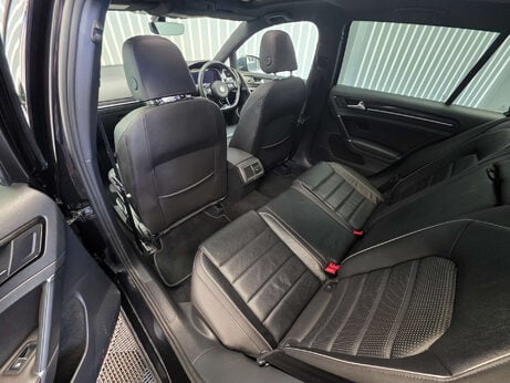 Volkswagen Golf 2.0 TSI BlueMotion Tech R Hatchback 5dr Petrol DSG 4Motion Euro 6 (s/s) (31 19