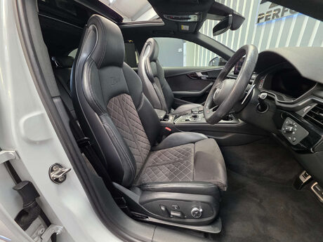 Audi RS4 2.9 TFSI V6 Sport Edition Estate 5dr Petrol Tiptronic quattro Euro 6 (s/s) 7