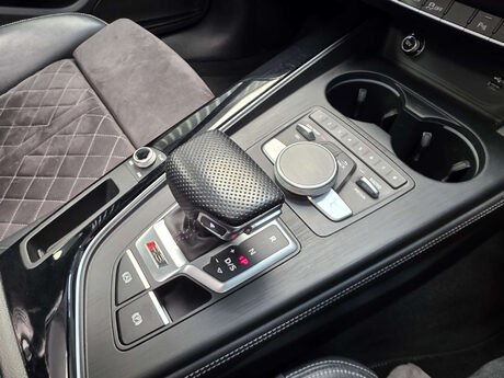 Audi RS4 2.9 TFSI V6 Sport Edition Estate 5dr Petrol Tiptronic quattro Euro 6 (s/s) 10