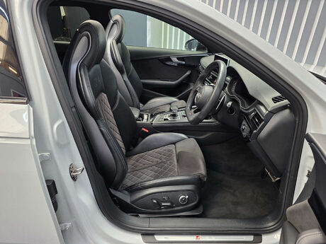 Audi RS4 2.9 TFSI V6 Sport Edition Estate 5dr Petrol Tiptronic quattro Euro 6 (s/s) 20
