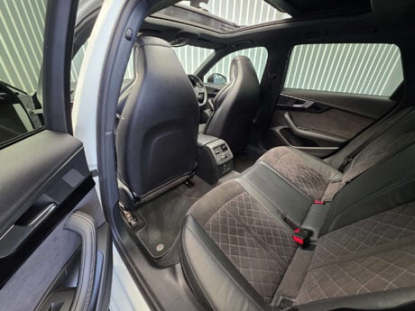 Audi RS4 2.9 TFSI V6 Sport Edition Estate 5dr Petrol Tiptronic quattro Euro 6 (s/s) 23