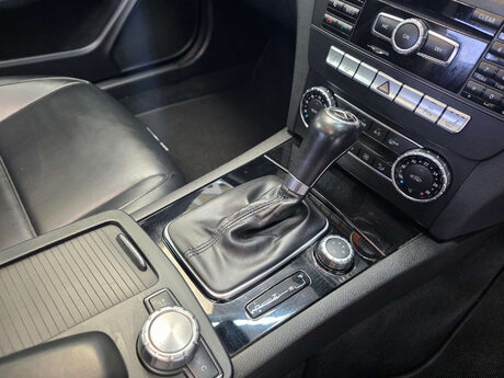 Mercedes-Benz C Class 6.3 C63 V8 AMG Edition 125 Coupe 2dr Petrol SpdS MCT Euro 5 (457 ps) 11