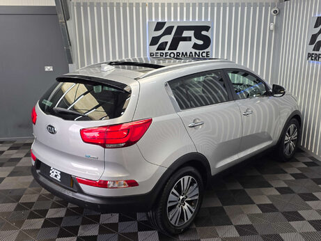 Kia Sportage 1.7 CRDi EcoDynamics 3 SUV 5dr Diesel Manual 2WD Euro 5 (s/s) (114 bhp) 32