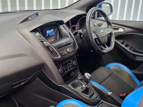 Ford Focus 2.3T EcoBoost RS Hatchback 5dr Petrol Manual AWD Euro 6 (s/s) (350 ps) 4