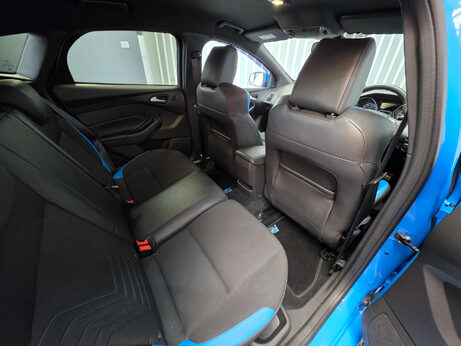Ford Focus 2.3T EcoBoost RS Hatchback 5dr Petrol Manual AWD Euro 6 (s/s) (350 ps) 16