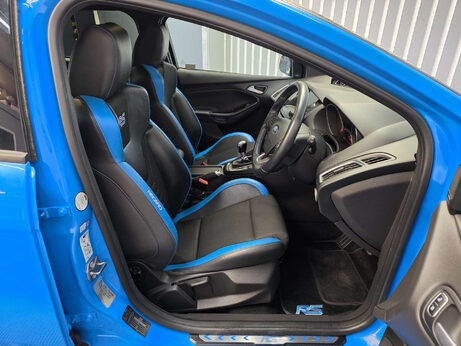Ford Focus 2.3T EcoBoost RS Hatchback 5dr Petrol Manual AWD Euro 6 (s/s) (350 ps) 17