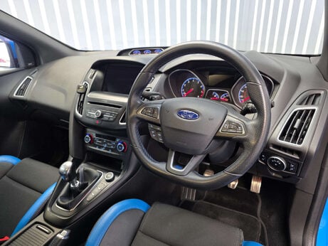 Ford Focus 2.3T EcoBoost RS Hatchback 5dr Petrol Manual AWD Euro 6 (s/s) (350 ps) 37