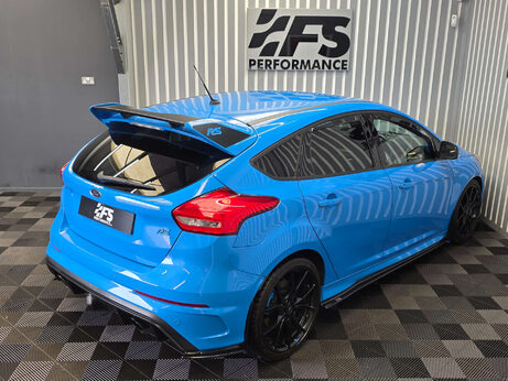 Ford Focus 2.3T EcoBoost RS Hatchback 5dr Petrol Manual AWD Euro 6 (s/s) (350 ps) 44