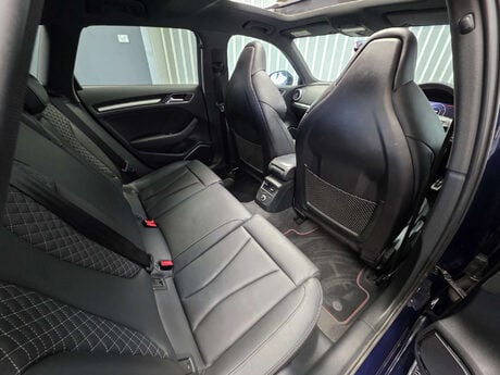 Audi S3 2.0 TFSI Black Edition Sportback 5dr Petrol S Tronic quattro Euro 6 (s/s) ( 19