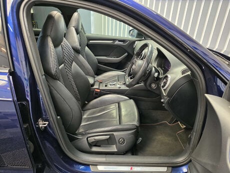 Audi S3 2.0 TFSI Black Edition Sportback 5dr Petrol S Tronic quattro Euro 6 (s/s) ( 20