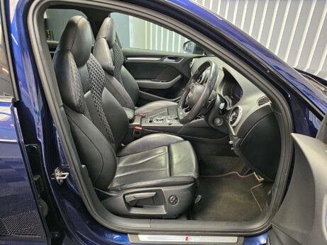 Audi S3 2.0 TFSI Black Edition Sportback 5dr Petrol S Tronic quattro Euro 6 (s/s) ( 16