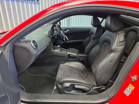 Audi TT 2.0 TFSI Black Edition Coupe 3dr Petrol S Tronic quattro Euro 5 (s/s) (211 16