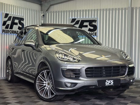 Porsche Cayenne 4.2 TD V8 S SUV 5dr Diesel TiptronicS 4WD Euro 5 (s/s) (385 ps) 2