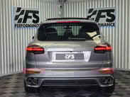 Porsche Cayenne 4.2 TD V8 S SUV 5dr Diesel TiptronicS 4WD Euro 5 (s/s) (385 ps) 6