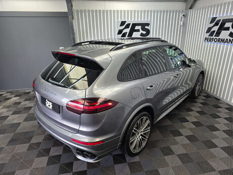 Porsche Cayenne 4.2 TD V8 S SUV 5dr Diesel TiptronicS 4WD Euro 5 (s/s) (385 ps) 20