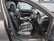 Porsche Cayenne 4.2 TD V8 S SUV 5dr Diesel TiptronicS 4WD Euro 5 (s/s) (385 ps) 23