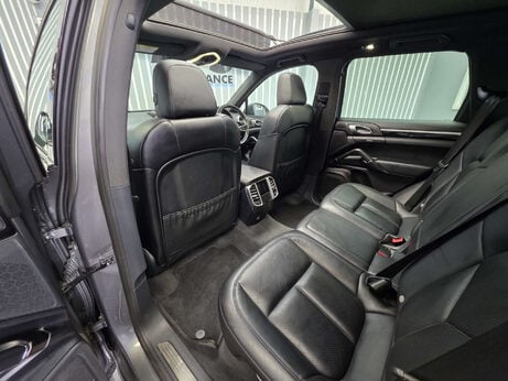 Porsche Cayenne 4.2 TD V8 S SUV 5dr Diesel TiptronicS 4WD Euro 5 (s/s) (385 ps) 22