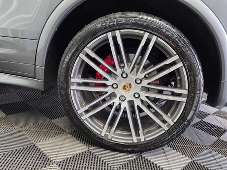 Porsche Cayenne 4.2 TD V8 S SUV 5dr Diesel TiptronicS 4WD Euro 5 (s/s) (385 ps) 26