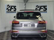 Porsche Cayenne 4.2 TD V8 S SUV 5dr Diesel TiptronicS 4WD Euro 5 (s/s) (385 ps) 37
