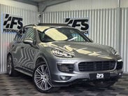 Porsche Cayenne 4.2 TD V8 S SUV 5dr Diesel TiptronicS 4WD Euro 5 (s/s) (385 ps) 48