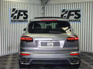 Porsche Cayenne 4.2 TD V8 S SUV 5dr Diesel TiptronicS 4WD Euro 5 (s/s) (385 ps) 19