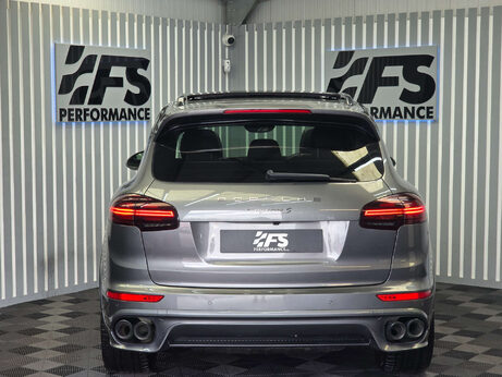 Porsche Cayenne 4.2 TD V8 S SUV 5dr Diesel TiptronicS 4WD Euro 5 (s/s) (385 ps) 15
