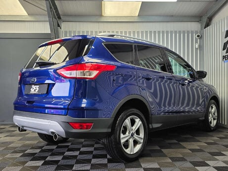 Ford Kuga 2.0 TDCi Zetec SUV 5dr Diesel Manual 2WD Euro 6 (s/s) (150 ps) 2