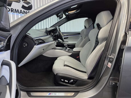 BMW M5 4.4 V8 GPF Saloon 4dr Petrol Steptronic xDrive Euro 6 (s/s) (600 ps) 55