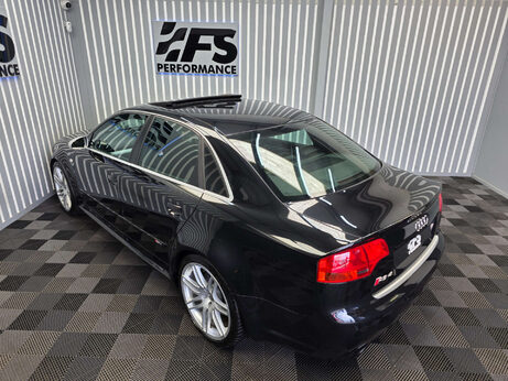 Audi RS4 4.2 Saloon 4dr Petrol Manual quattro (324 g/km, 415 bhp) 14