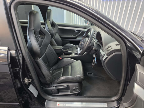 Audi RS4 4.2 Saloon 4dr Petrol Manual quattro (324 g/km, 415 bhp) 18