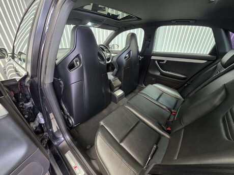 Audi RS4 4.2 Saloon 4dr Petrol Manual quattro (324 g/km, 415 bhp) 25