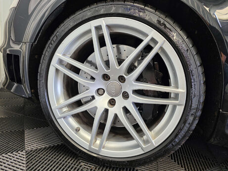 Audi RS4 4.2 Saloon 4dr Petrol Manual quattro (324 g/km, 415 bhp) 32