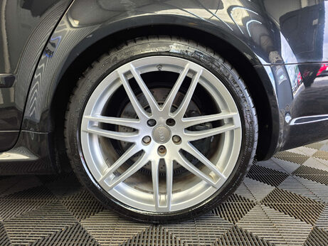 Audi RS4 4.2 Saloon 4dr Petrol Manual quattro (324 g/km, 415 bhp) 33