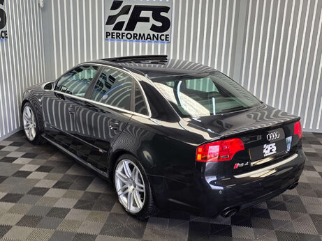 Audi RS4 4.2 Saloon 4dr Petrol Manual quattro (324 g/km, 415 bhp) 39