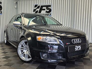 Audi RS4 4.2 Saloon 4dr Petrol Manual quattro (324 g/km, 415 bhp) 46
