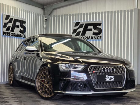 Audi RS4 4.2 FSI V8 Estate 5dr Petrol S Tronic quattro Euro 5 (450 ps)