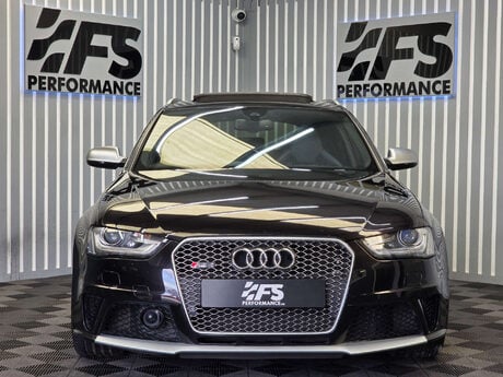 Audi RS4 4.2 FSI V8 Estate 5dr Petrol S Tronic quattro Euro 5 (450 ps) 2