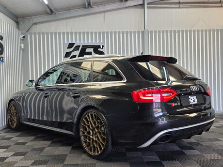 Audi RS4 4.2 FSI V8 Estate 5dr Petrol S Tronic quattro Euro 5 (450 ps) 4