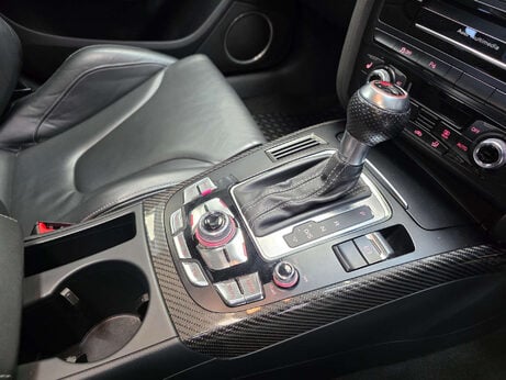 Audi RS4 4.2 FSI V8 Estate 5dr Petrol S Tronic quattro Euro 5 (450 ps) 6
