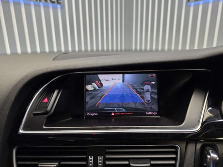 Audi RS4 4.2 FSI V8 Estate 5dr Petrol S Tronic quattro Euro 5 (450 ps) 14
